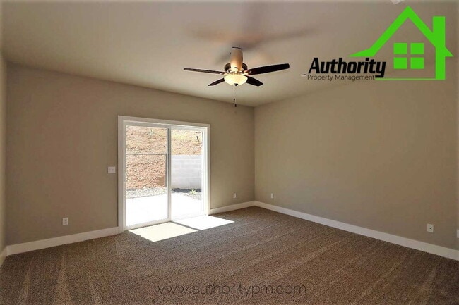 Building Photo - 20231 Ballentine Dr