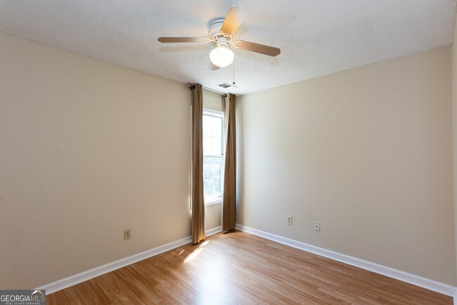 Building Photo - 664 Bellemeade Ave NW