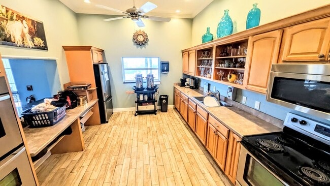 Building Photo - 958 Sandpiper Cir
