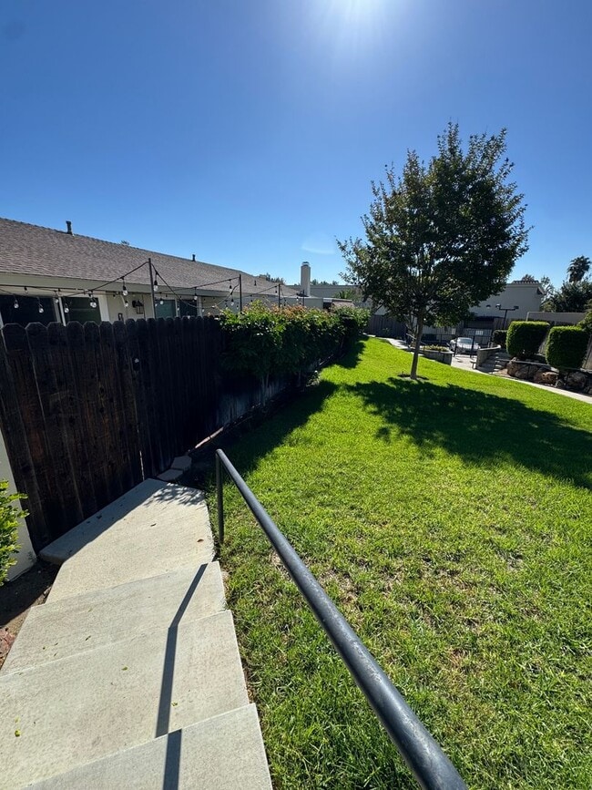 Building Photo - Turnkey Single-Story Home in Prime Camaril...