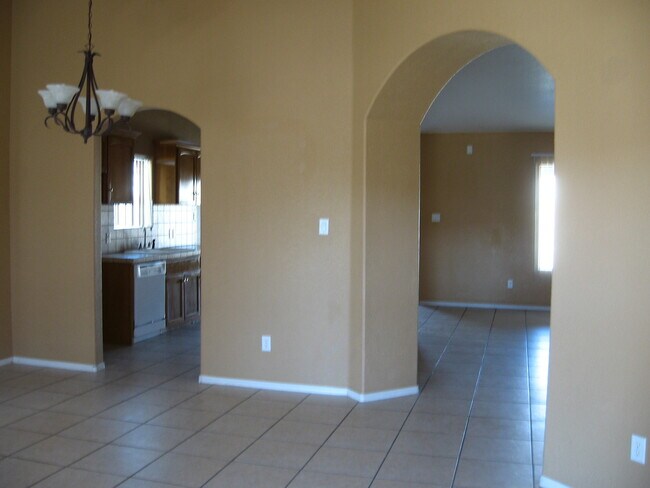 Building Photo - VILLA CHAPARRAL