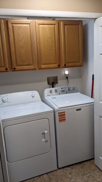 Building Photo - 3718 Powers Ridge Ct