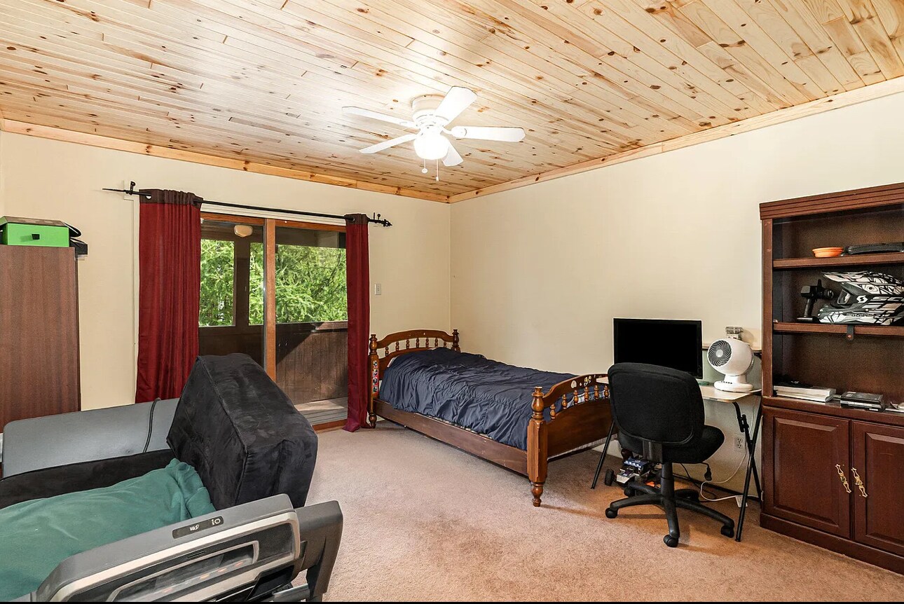 Building Photo - 10317 Slide a Ways Trl