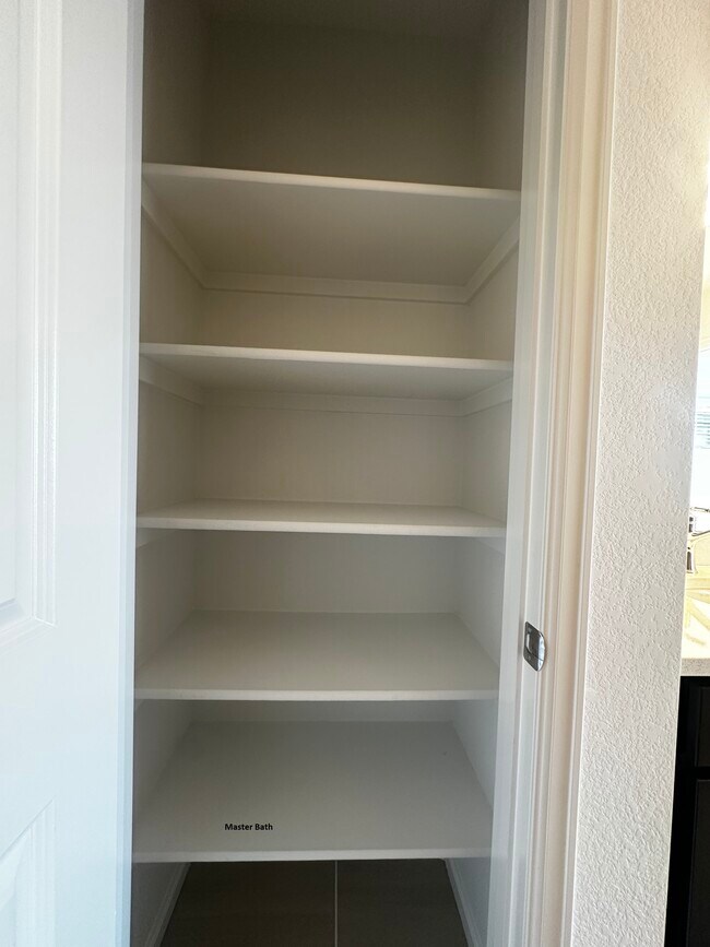 Building Photo - 21154 E 63rd Dr