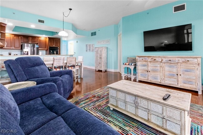 Building Photo - 14300 Riva Del Lago Dr