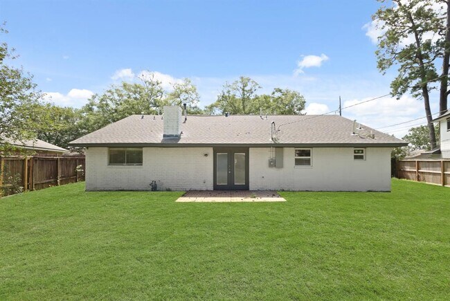 Building Photo - 24607 Green Moss Dr