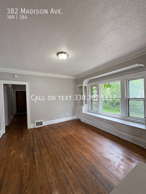 Building Photo - 382 Madison Ave