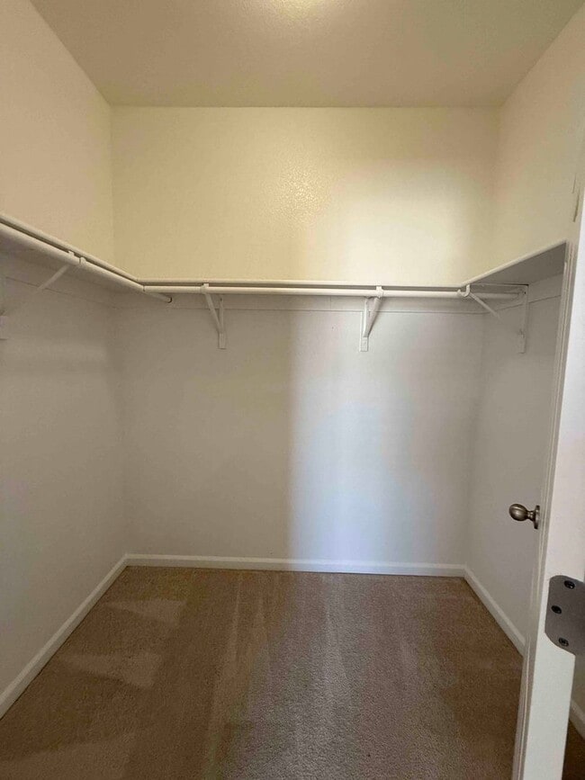 Building Photo - Great 3 Bedroom In Elk Grove