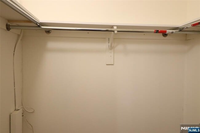 Building Photo - 1600 Center St