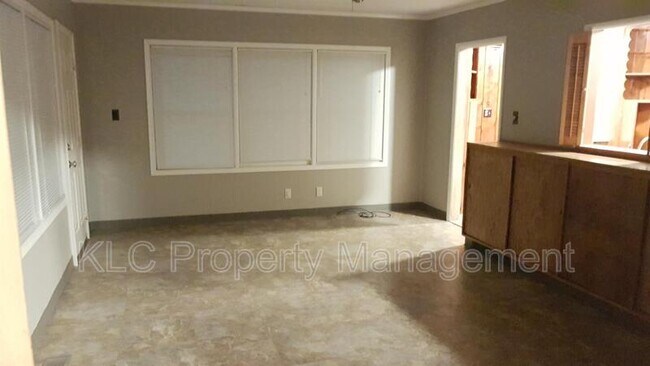 Building Photo - 3939 14th St