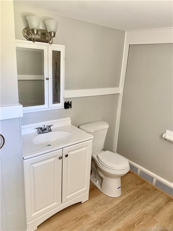 Building Photo - 551 N Main St