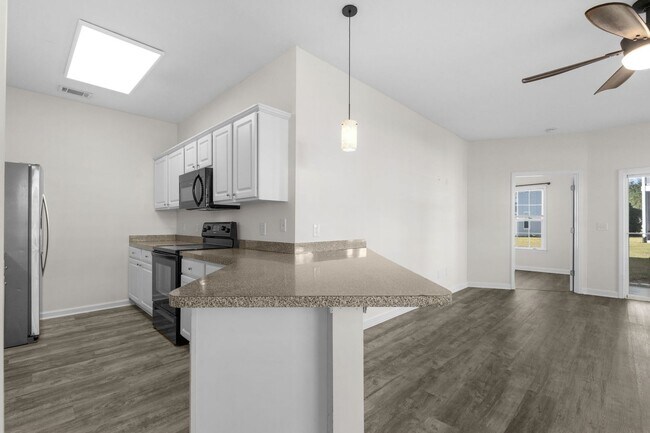 Building Photo - 155 Westhaven Dr