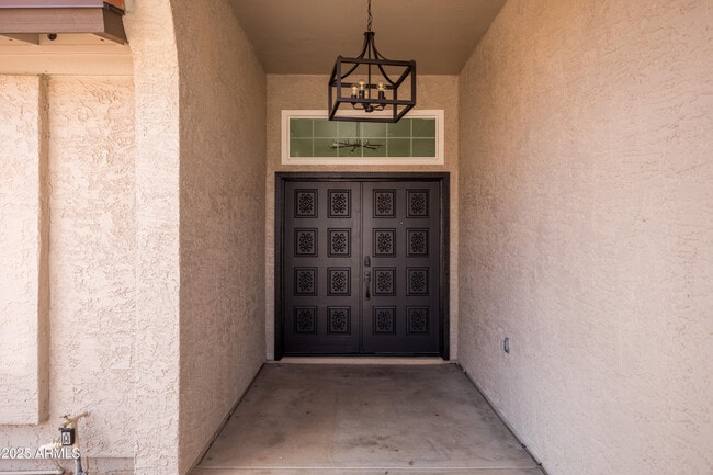 Building Photo - 9009 E Sahuaro Dr
