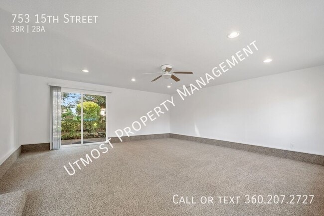 Building Photo - 753 15th St