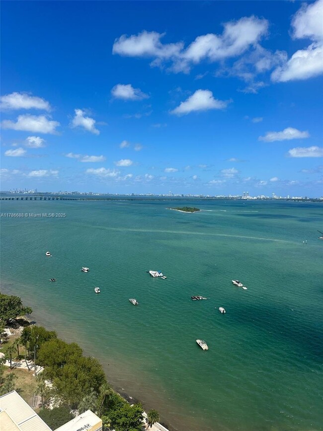 Building Photo - 1717 N Bayshore Dr