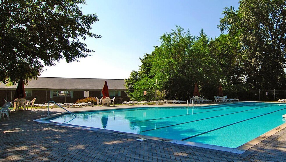 Building Photo - 2467 NJ-10