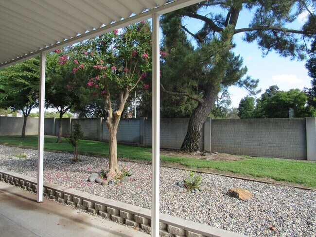 Building Photo - 14750 Cardoza Ct