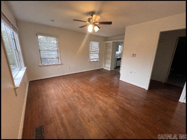 Building Photo - 5919 Woodlawn Dr