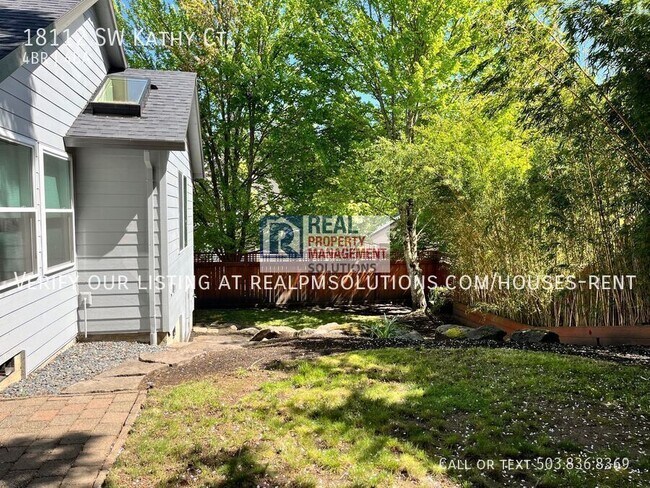 Building Photo - 18112 SW Kathy Ct