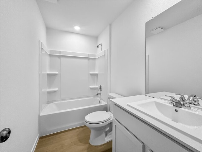 Building Photo - 5830 Starling Dr
