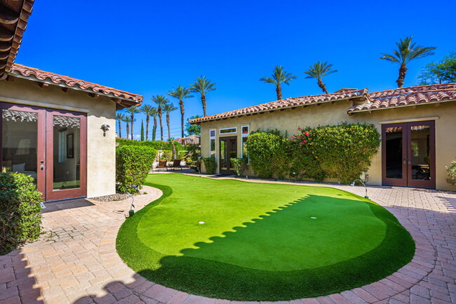 Building Photo - 56222 Village Dr