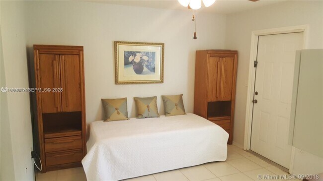 Building Photo - 15989 SW 149th Terrace