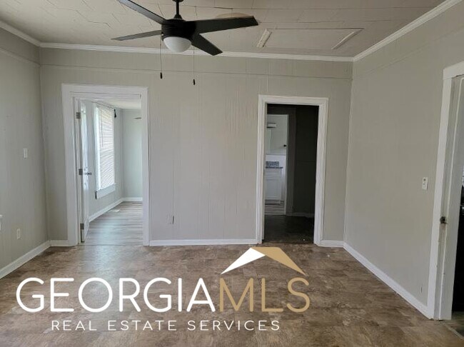 Building Photo - 92 Arnco 3rd St