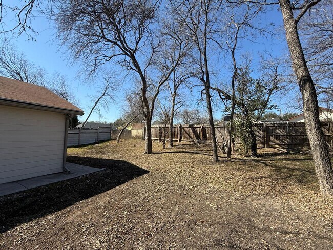 Building Photo - 1311 Hortencia Ave