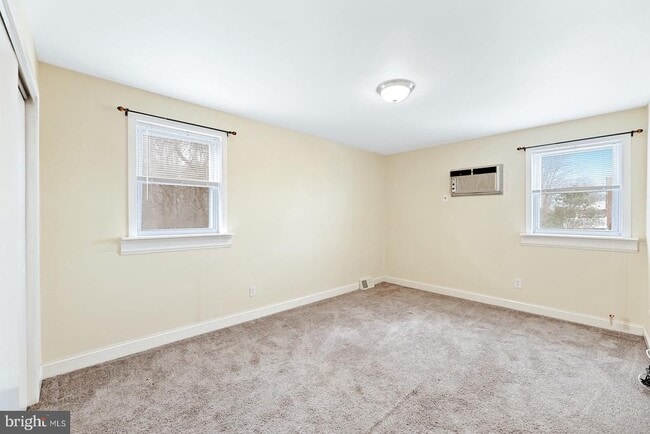 Building Photo - 12450 Knights Rd