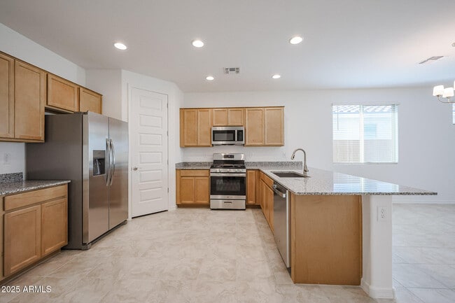 Building Photo - 8726 W Pasadena Ave