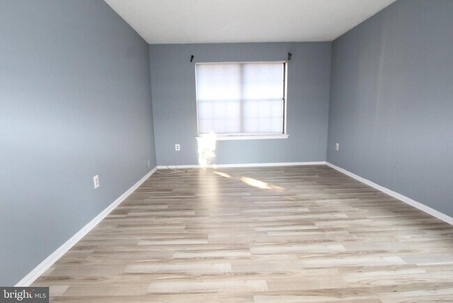 Building Photo - 8 Joyner Ct