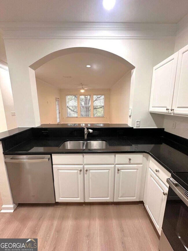 Building Photo - 1222 Westchester Ridge NE