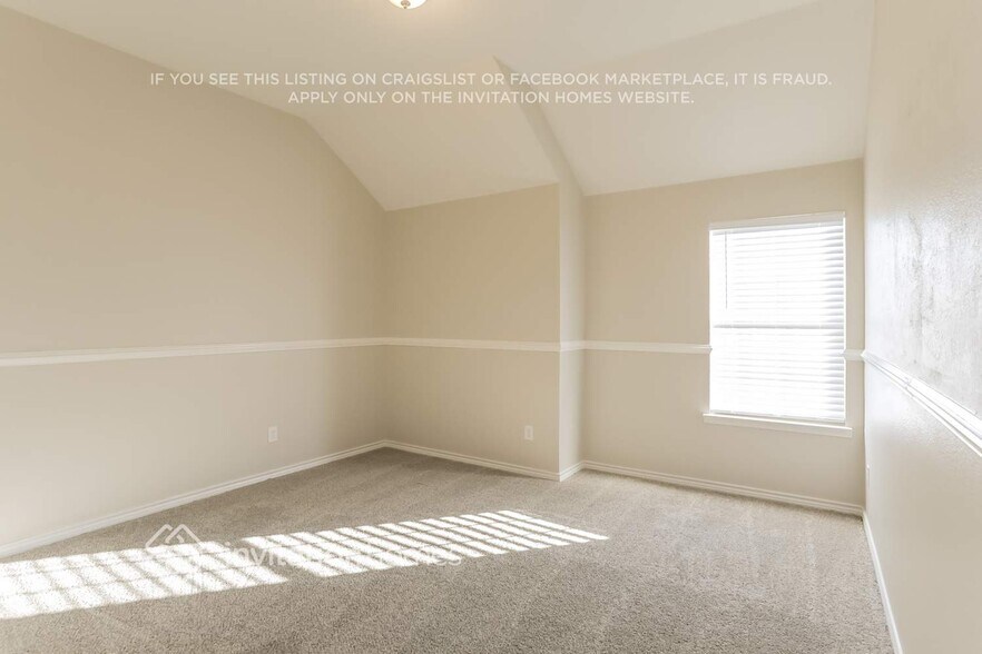 Building Photo - 1313 Stone Mountain Pkwy