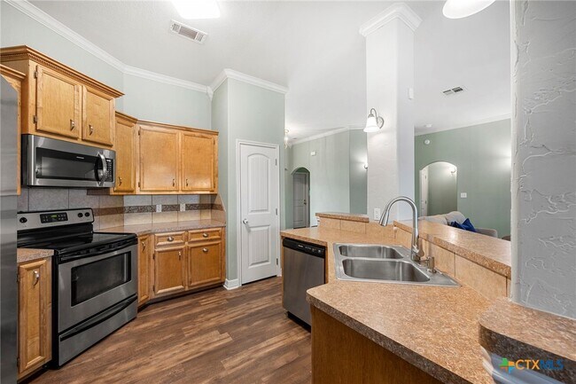 Building Photo - 4704 Bear River Trl