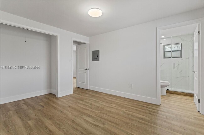 Building Photo - 6200 Fletcher St