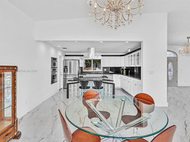 Building Photo - 12904 Banyan Rd