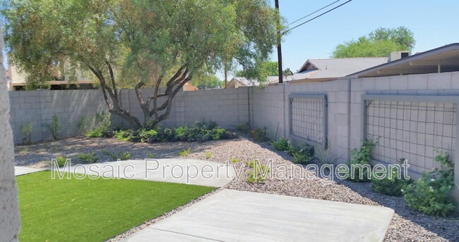 Building Photo - 4351 N 36th Pl