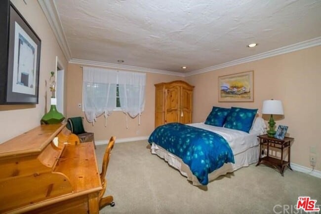 Building Photo - 4949 Palomar Dr