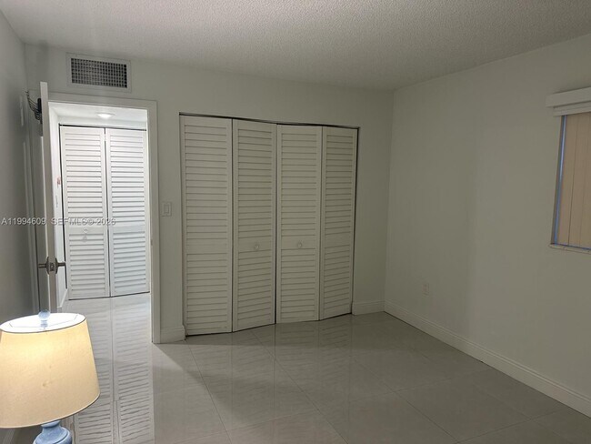 Building Photo - 8794 SW 12th St