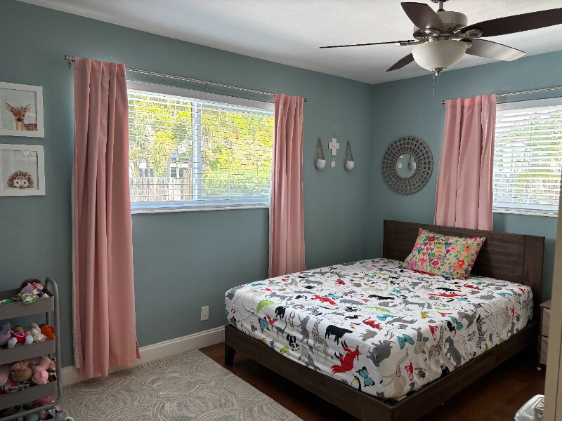 Building Photo - 2432 NE 26th Ave