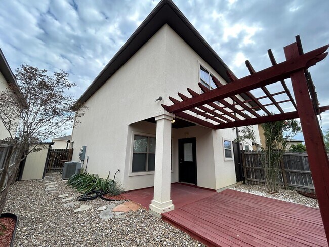 Building Photo - 5012 Lost Hills Trail