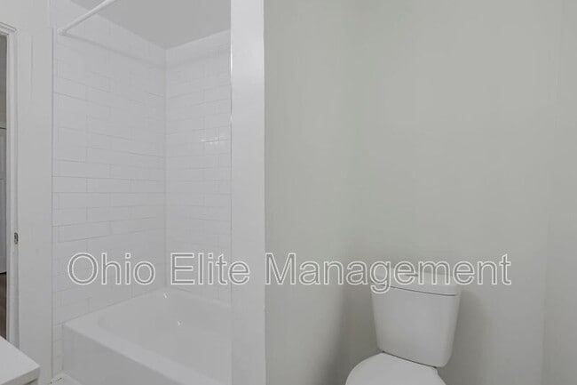 Building Photo - 1999 W Broad St