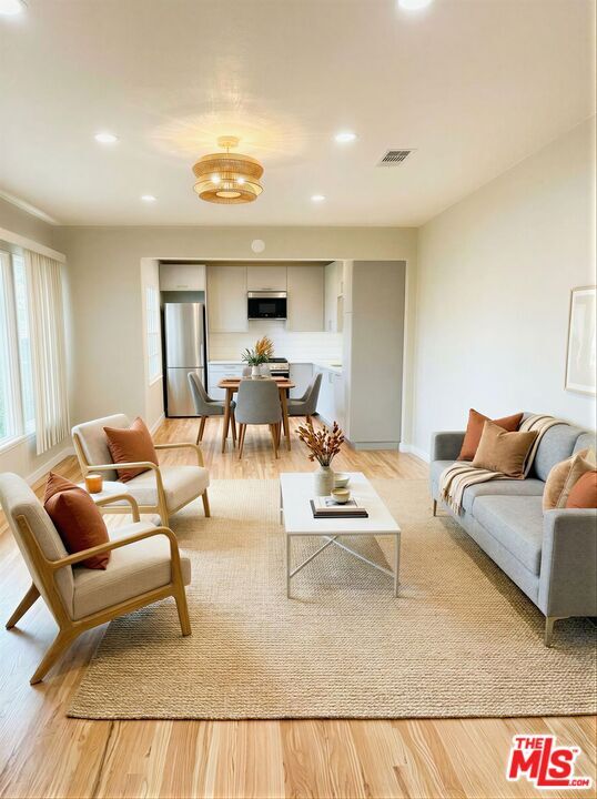 Building Photo - 16852 McCormick St