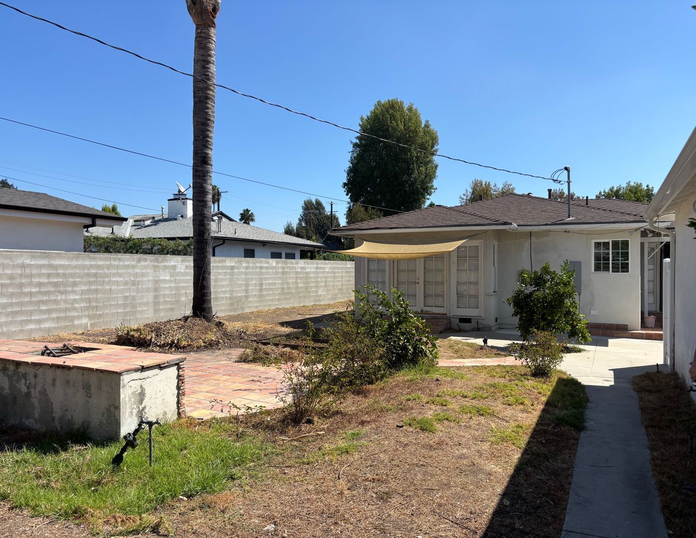 Building Photo - Bright 2-Bedroom Valley Village Home with Large Backyard, Central A/C & Private Driveway — $3,995...
