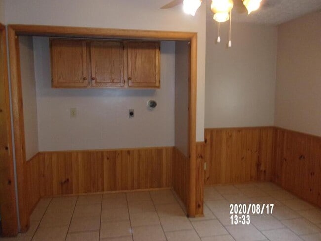 Building Photo - 1413 Anderson Rd