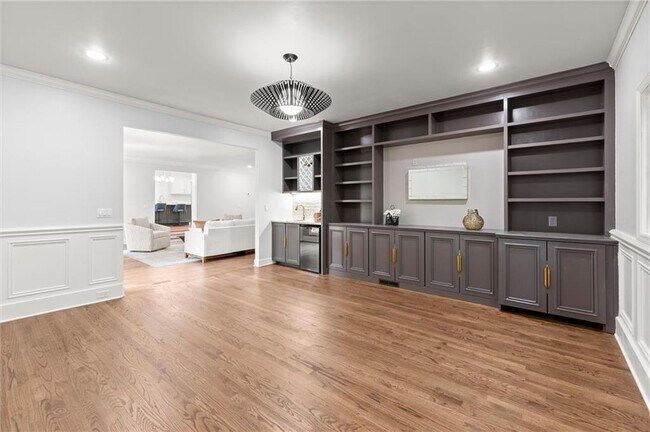 Building Photo - 459 Atlanta Country Club Dr