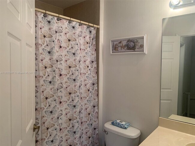 Building Photo - 6331 Landings Terrace