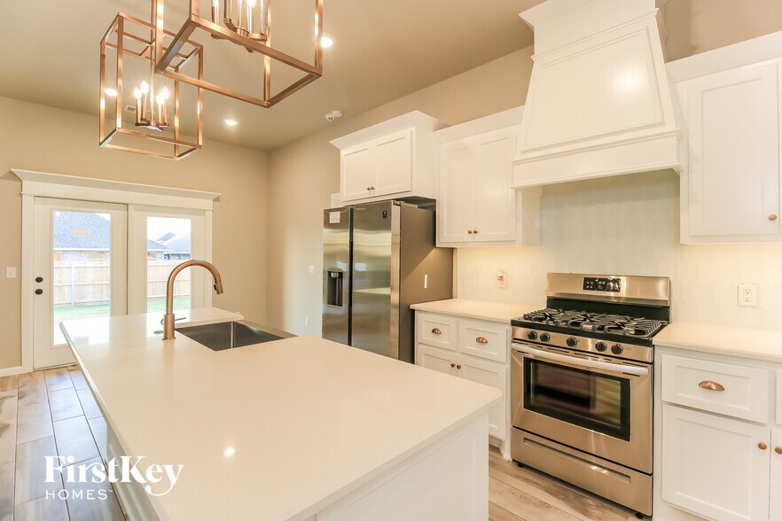 Building Photo - 9113 NW 121st St