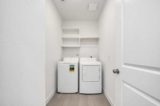 Building Photo - 3029 Avenida Sonoma Dr