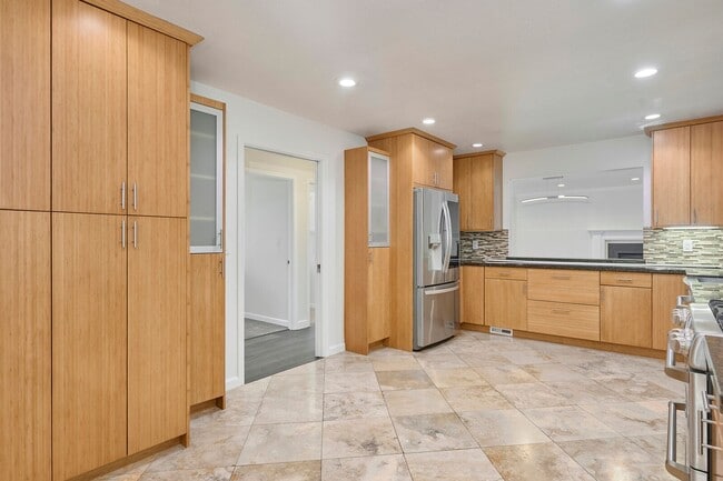 Building Photo - For Rent: Spacious Belmont Home with Upgra...